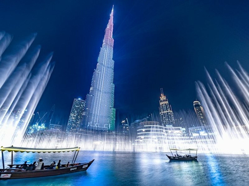 Dubai Fountain Show + Abra Ride — book with Our Holiday